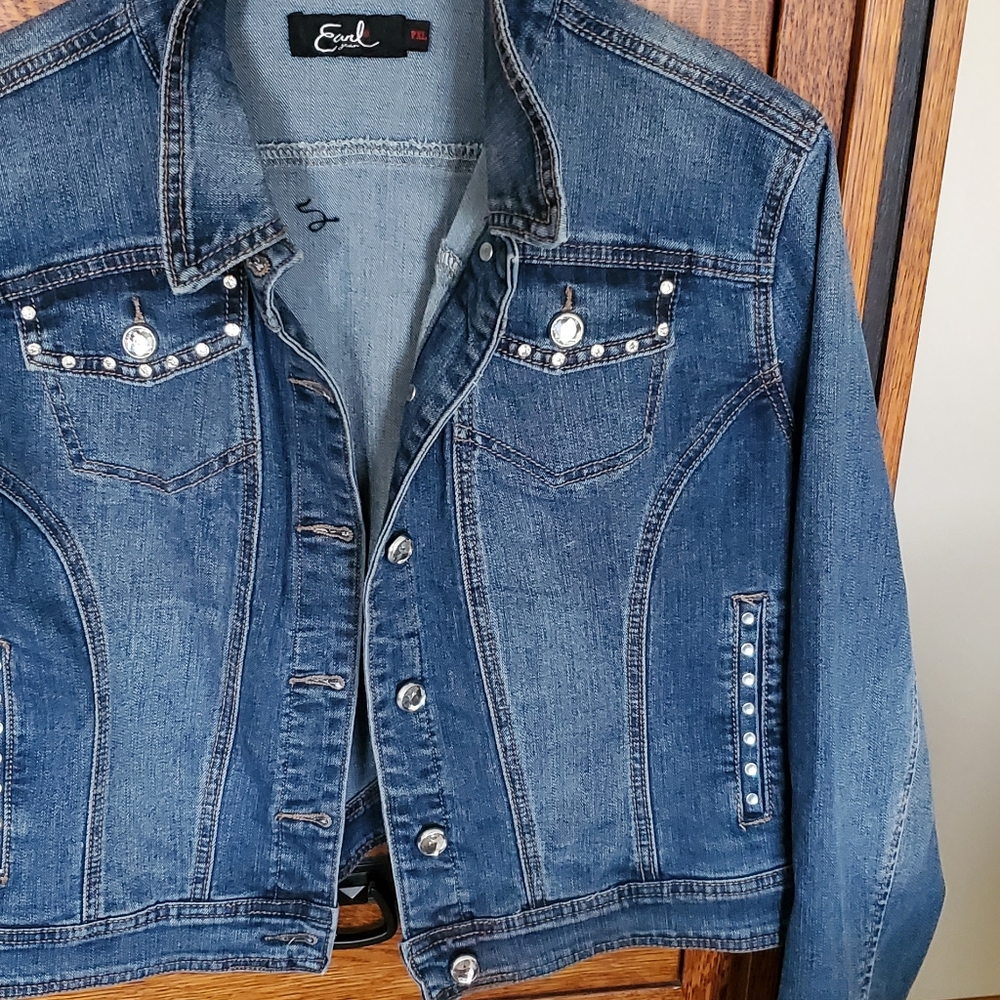 Bling Cute Jean Jacket! PXL fits like Missy L